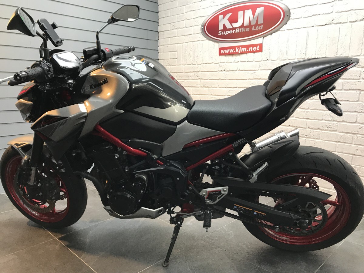 Kawasaki Z900