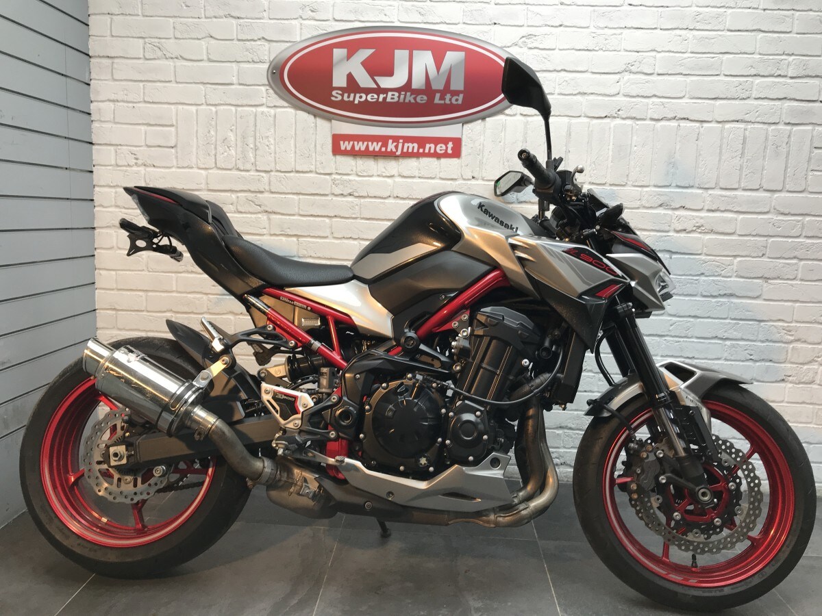 Kawasaki Z900