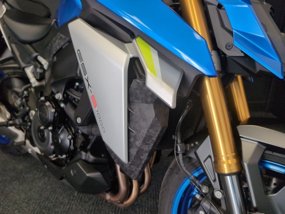 Suzuki GSXS 1000 RQ M2