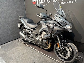 Used Kawasaki Versys 1000S KLZ1000ERFNN BK1/GY1 undefined for sale - bike-77865811: Photo