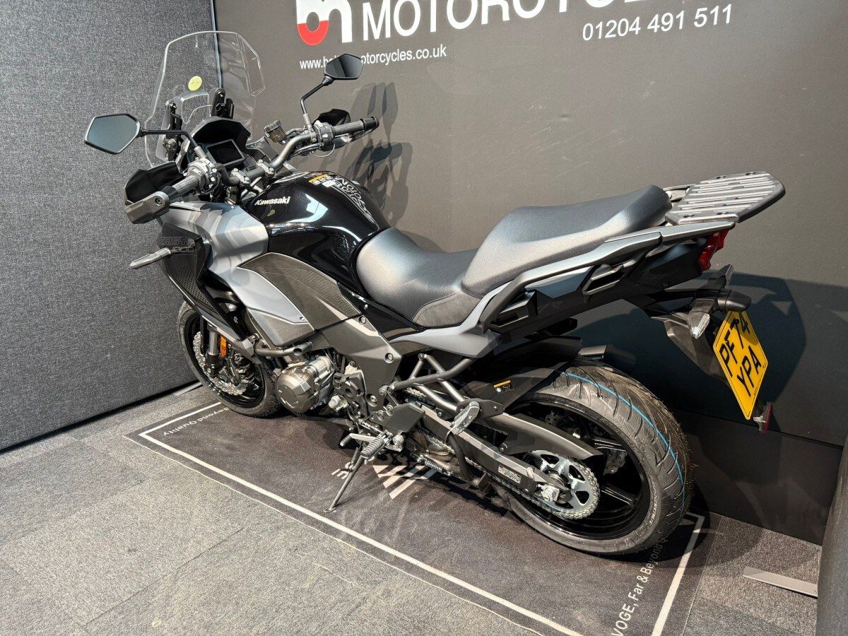 Kawasaki Versys 1000S KLZ1000ERFNN BK1/GY1