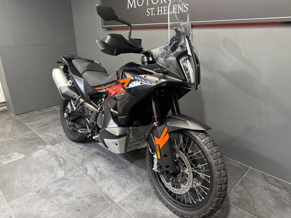 KTM 790 ADVENTURE 23
