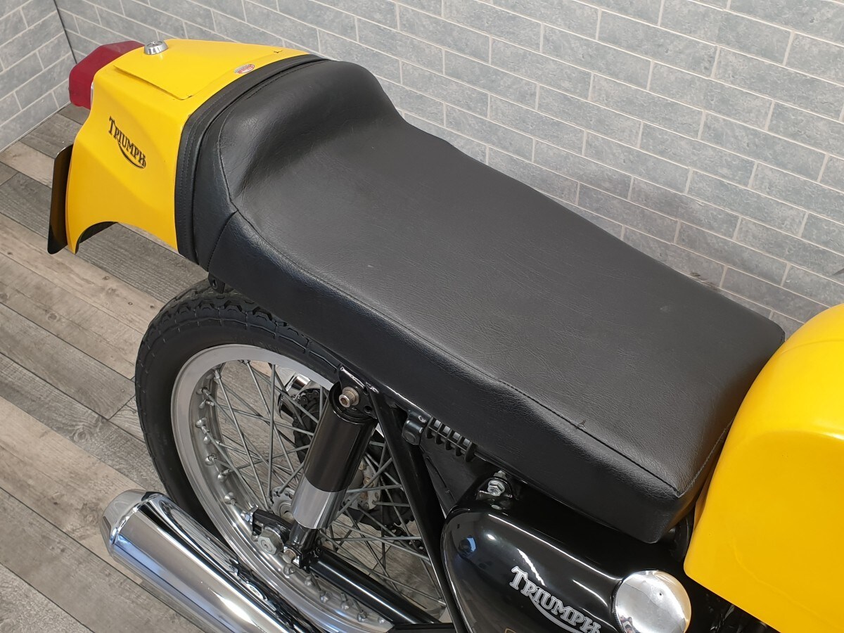 Triumph DUPLEX 6T THUNDERBIRD 650 Dunstall Cafe Racer *Te