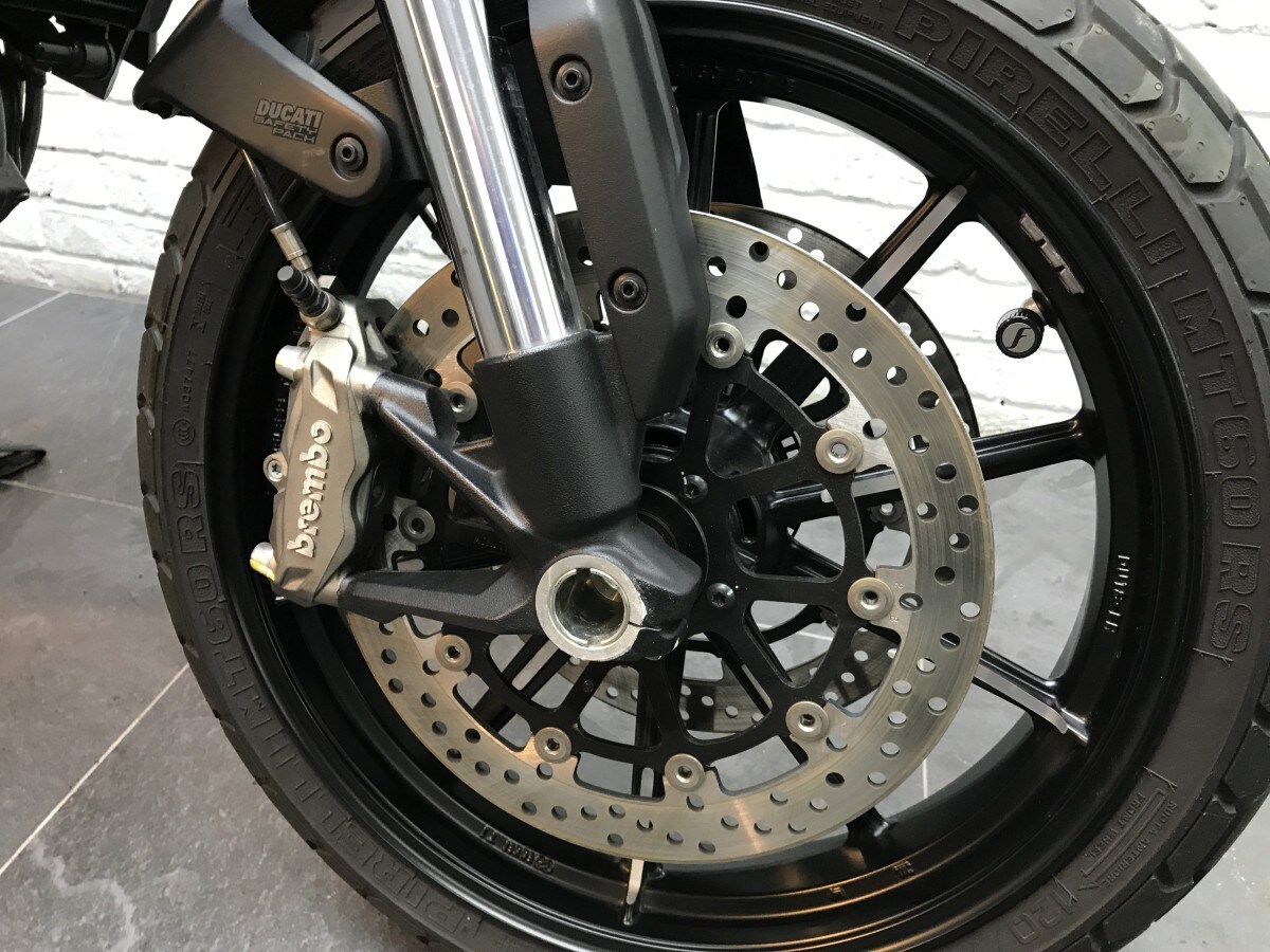 Ducati SCRAMBLER 1100 PRO DARK