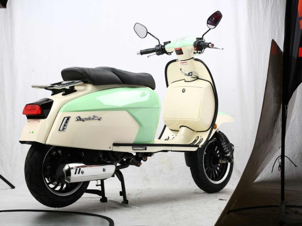 Royal Alloy GP 125 AC CBS