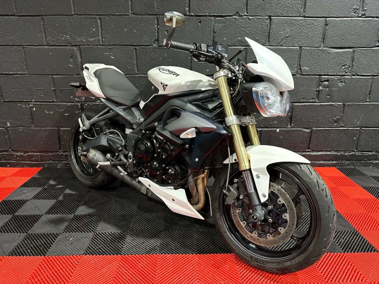 Used Triumph Street Triple 675 for sale - 78434688: Photo 8