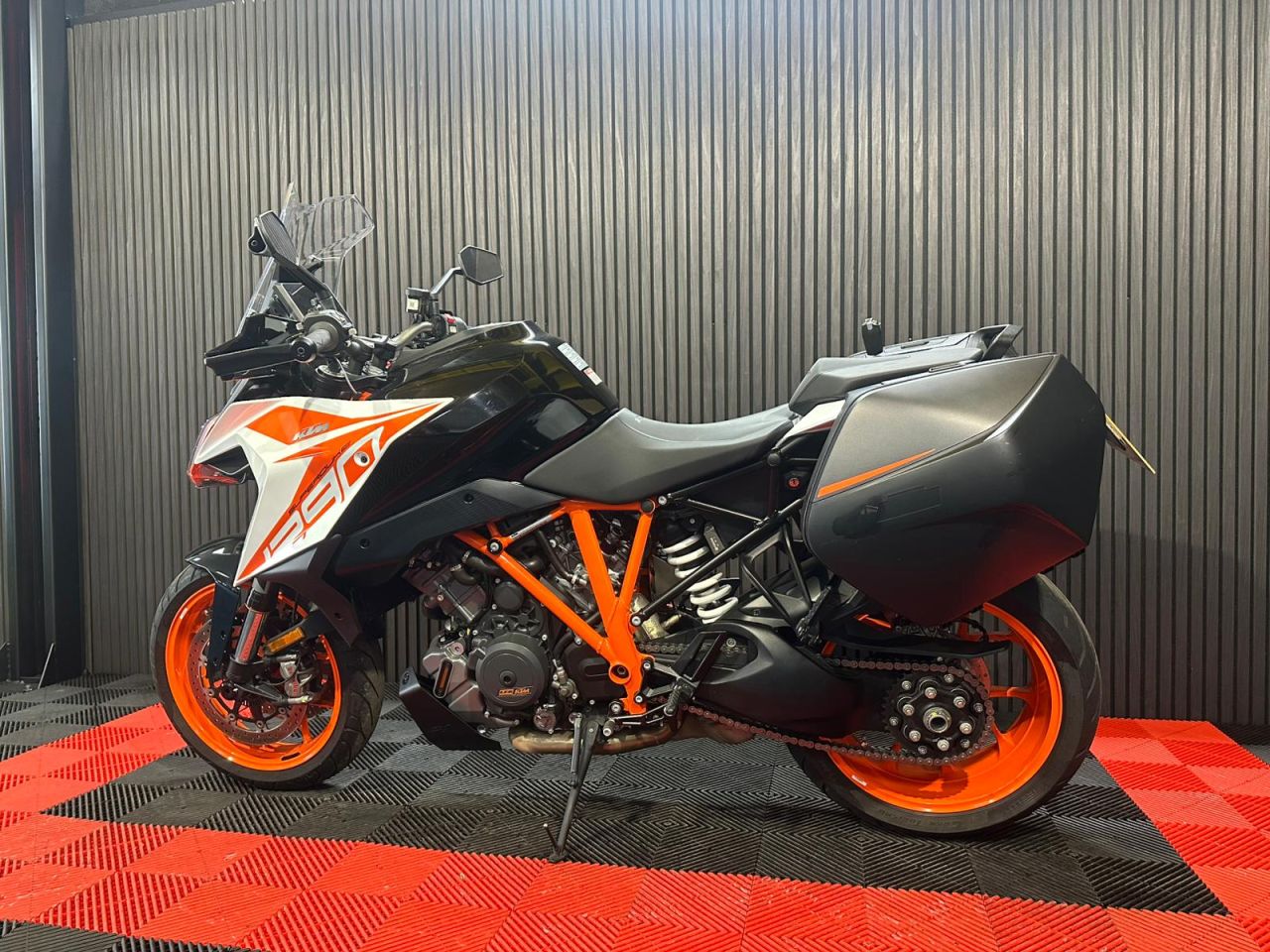Used KTM 1290 SUPER DUKE GT for sale - 78435542: Photo 11