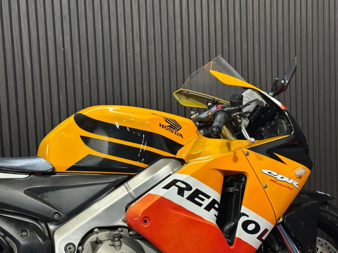 Used Honda CBR600RR for sale - 78434405: Photo 25