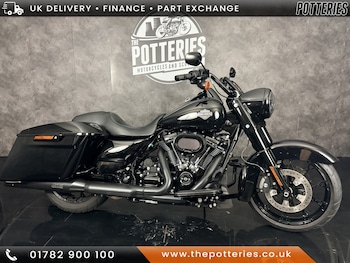 Used Harley-Davidson FLHRXS ROAD KING SP 1868 2022 for sale - bike-78165086: Photo