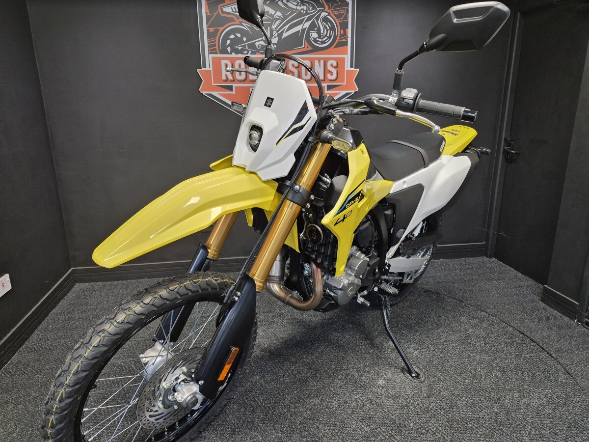 Suzuki DRZ4S