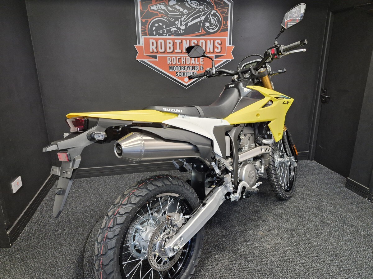 Suzuki DRZ4S