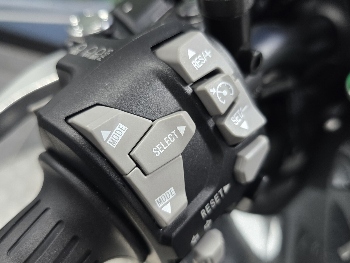 Kawasaki Z1100 ZR1100GTFNN (BK1)