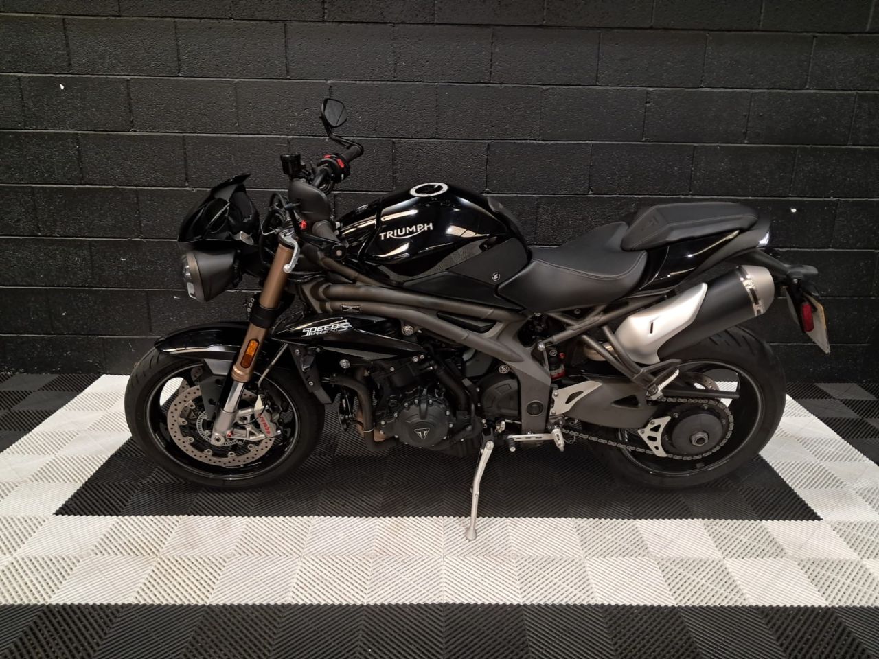 Used Triumph Speed Triple 1050 for sale - 78435653: Photo 10