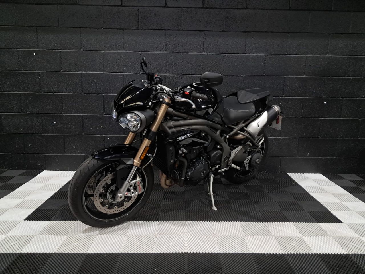 Used Triumph Speed Triple 1050 for sale - 78435653: Photo 8