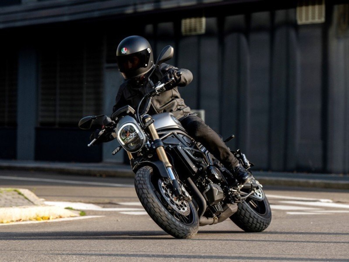 Benelli LEONCINO 800