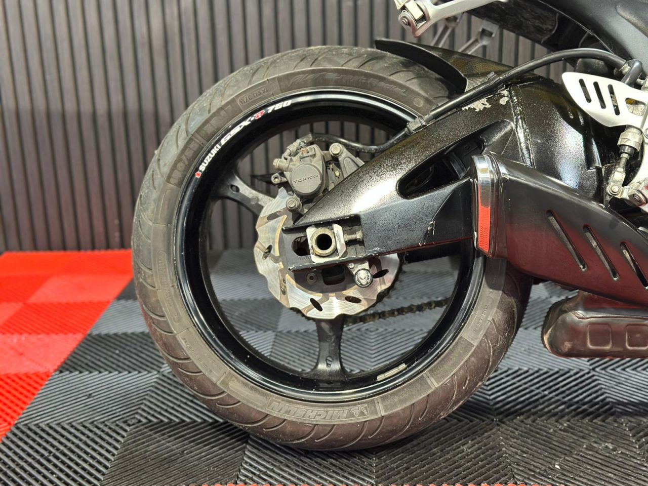Used Suzuki GSXR750 for sale - 78435584: Photo 12