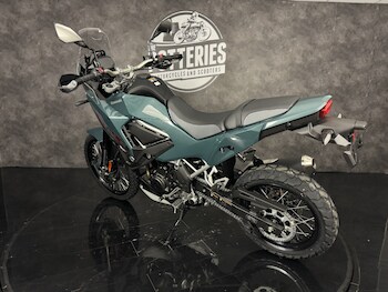 Used Kawasaki KLE 500 SE KLE500DTFAN (GN1/GY2/WT2) undefined for sale - bike-77868276: Photo