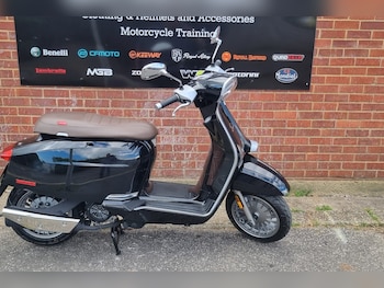 Used Lambretta V50 Special undefined for sale - bike-77870772: Photo
