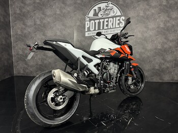 Used KTM 990 Duke undefined for sale - bike-78165144: Photo