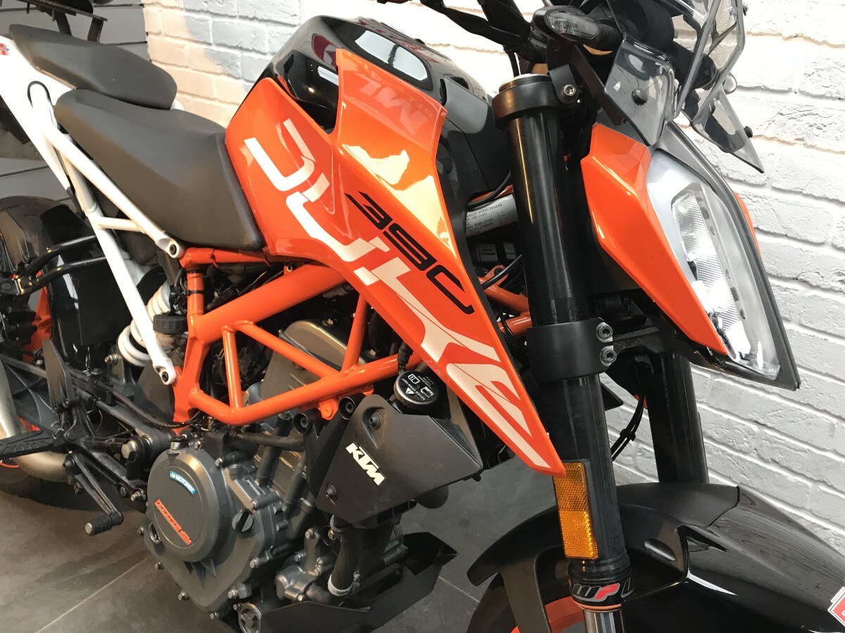 KTM 390 DUKE