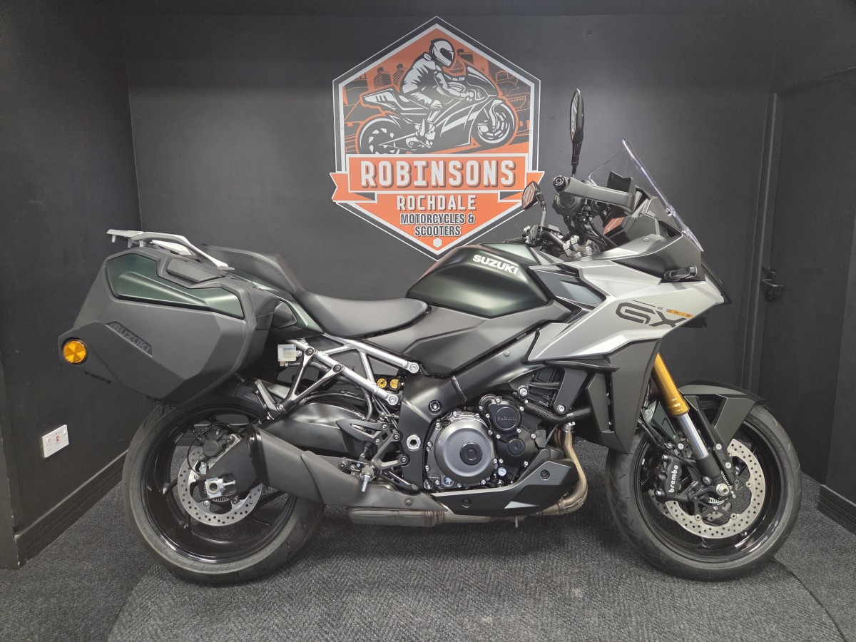 Suzuki GSXS1000GX With Panniers