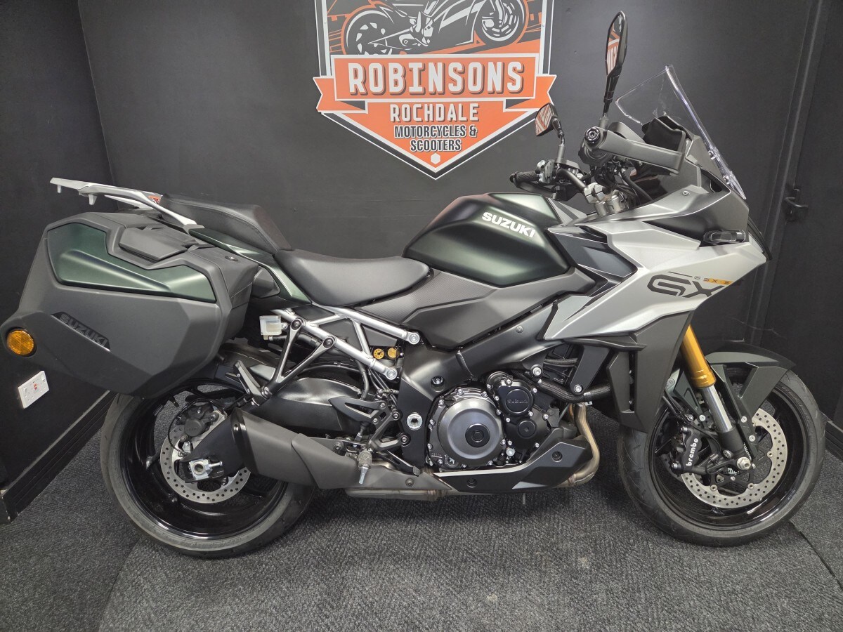 Suzuki GSXS1000GX With Panniers