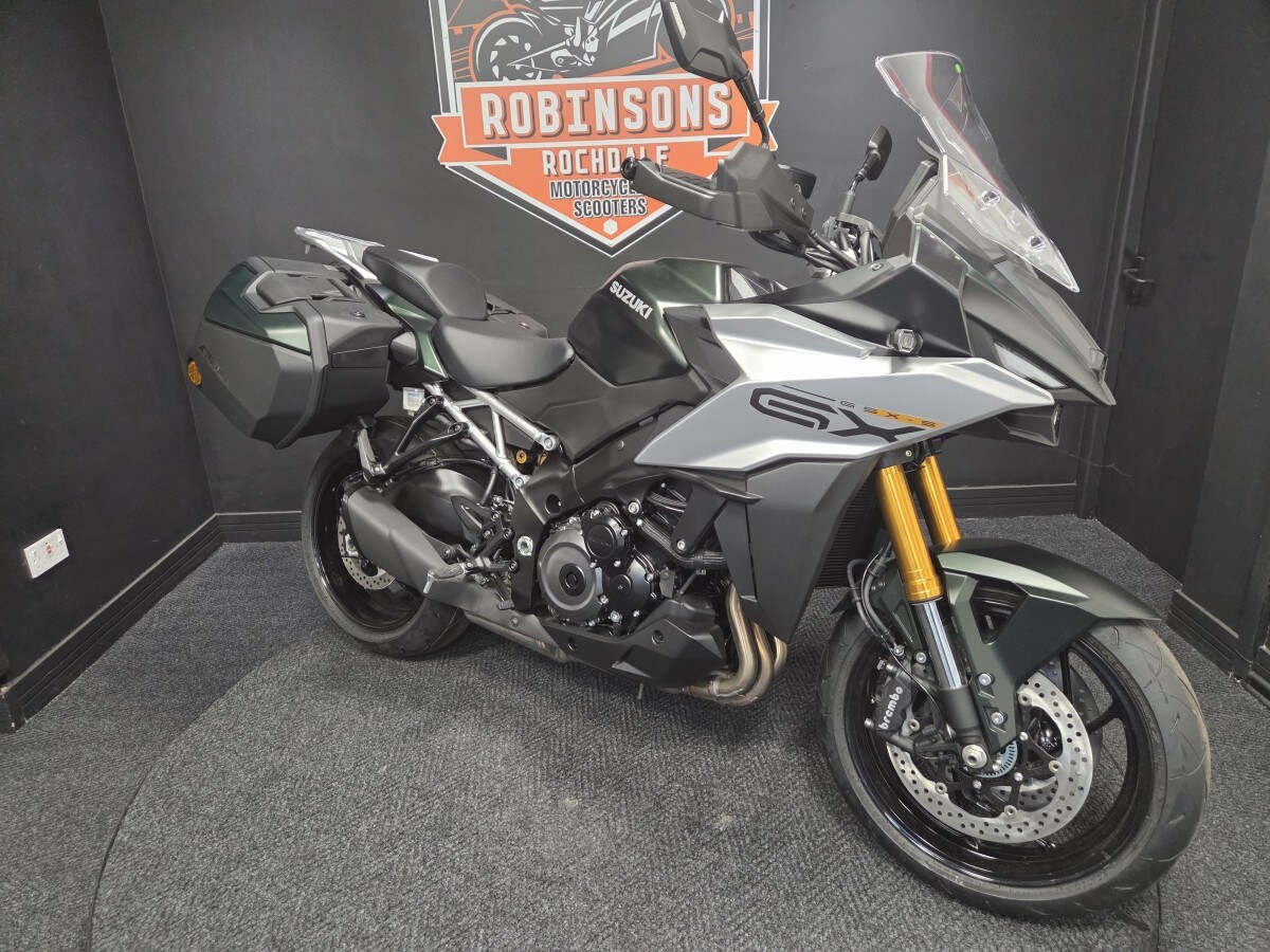 Suzuki GSXS1000GX With Panniers