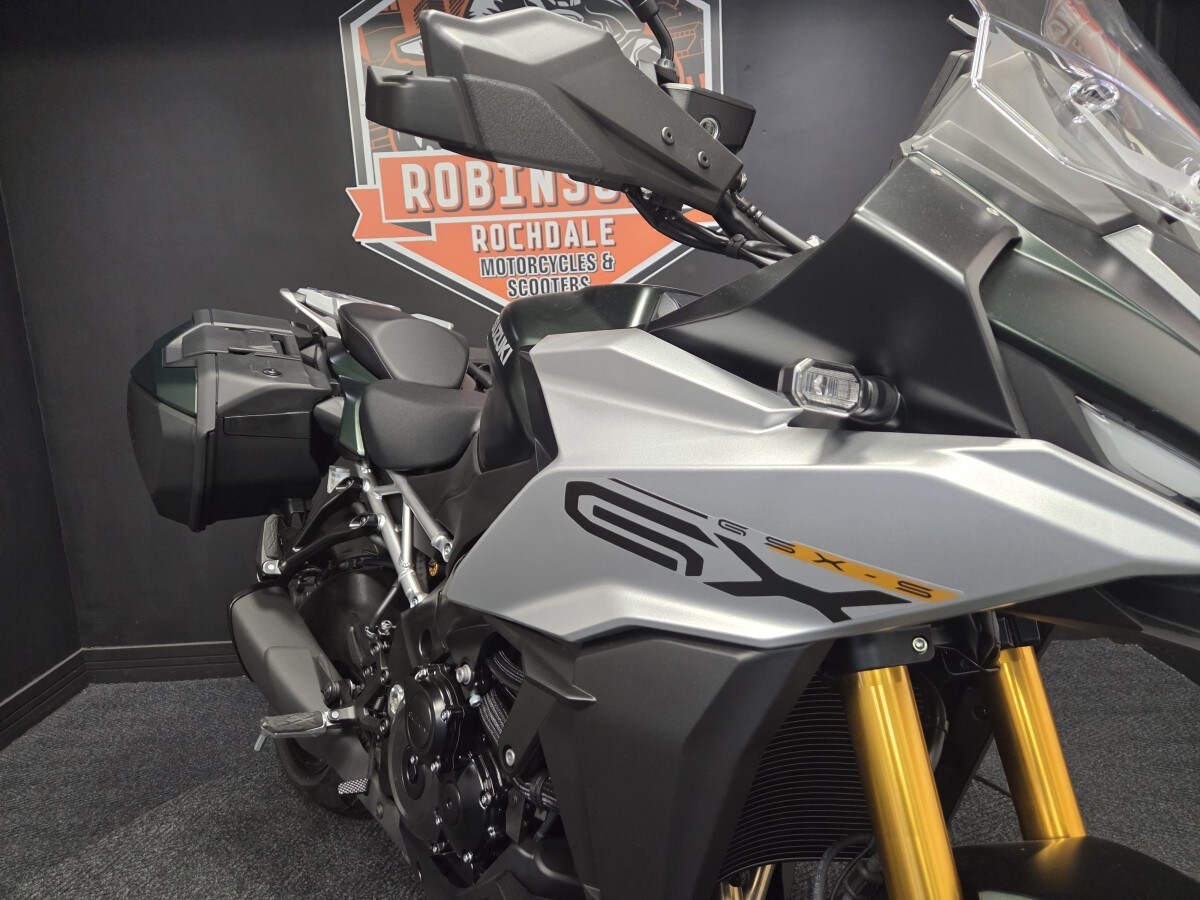 Suzuki GSXS1000GX With Panniers