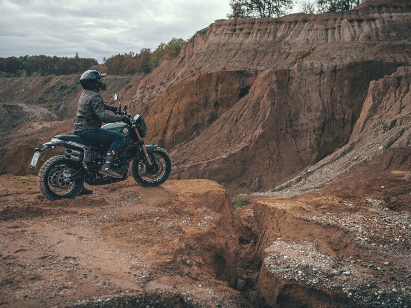 Benelli Leoncino 800 Trail