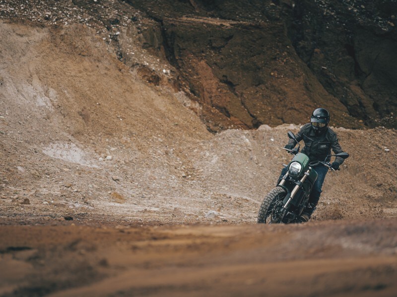 Benelli Leoncino 800 Trail