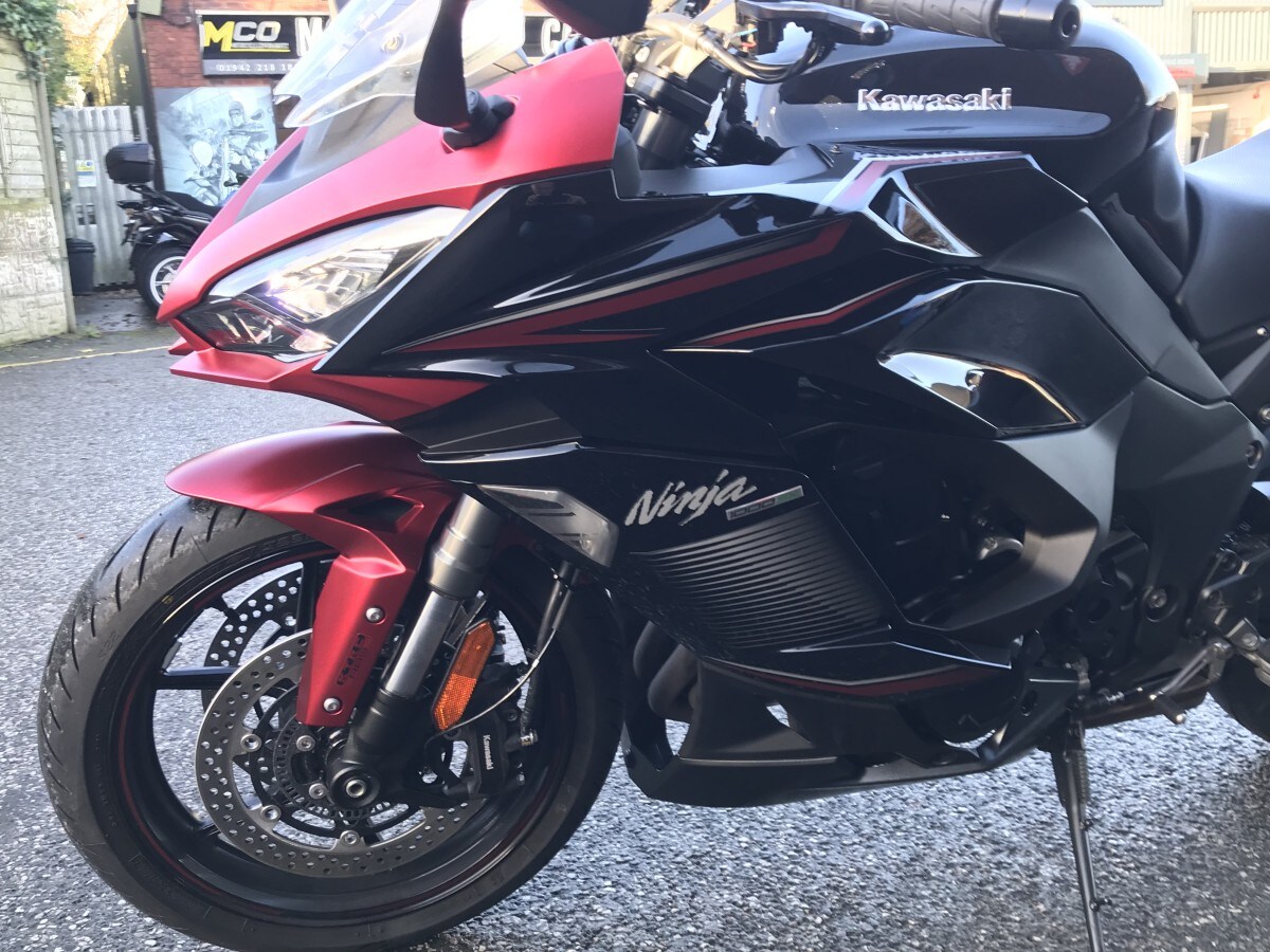 Kawasaki Ninja 1000SX ZX 1002 KPFAN