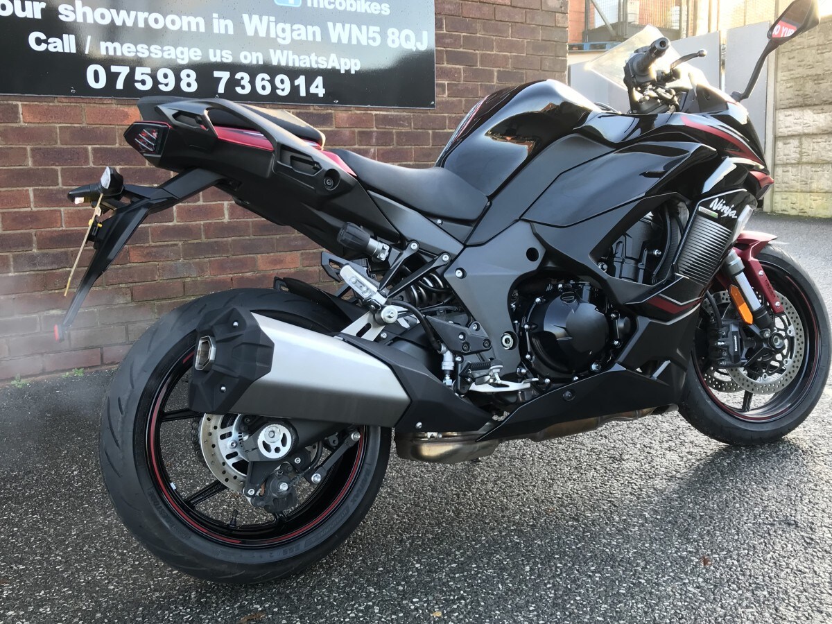 Kawasaki Ninja 1000SX ZX 1002 KPFAN