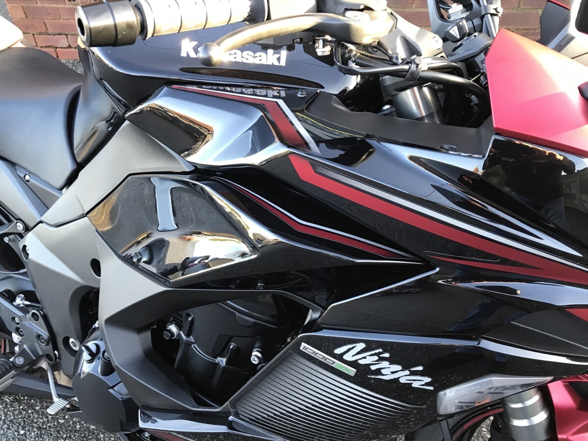 Kawasaki Ninja 1000SX ZX 1002 KPFAN