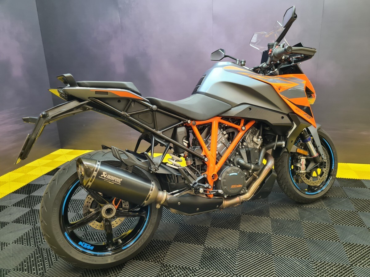 KTM 1290 SUPER DUKE GT