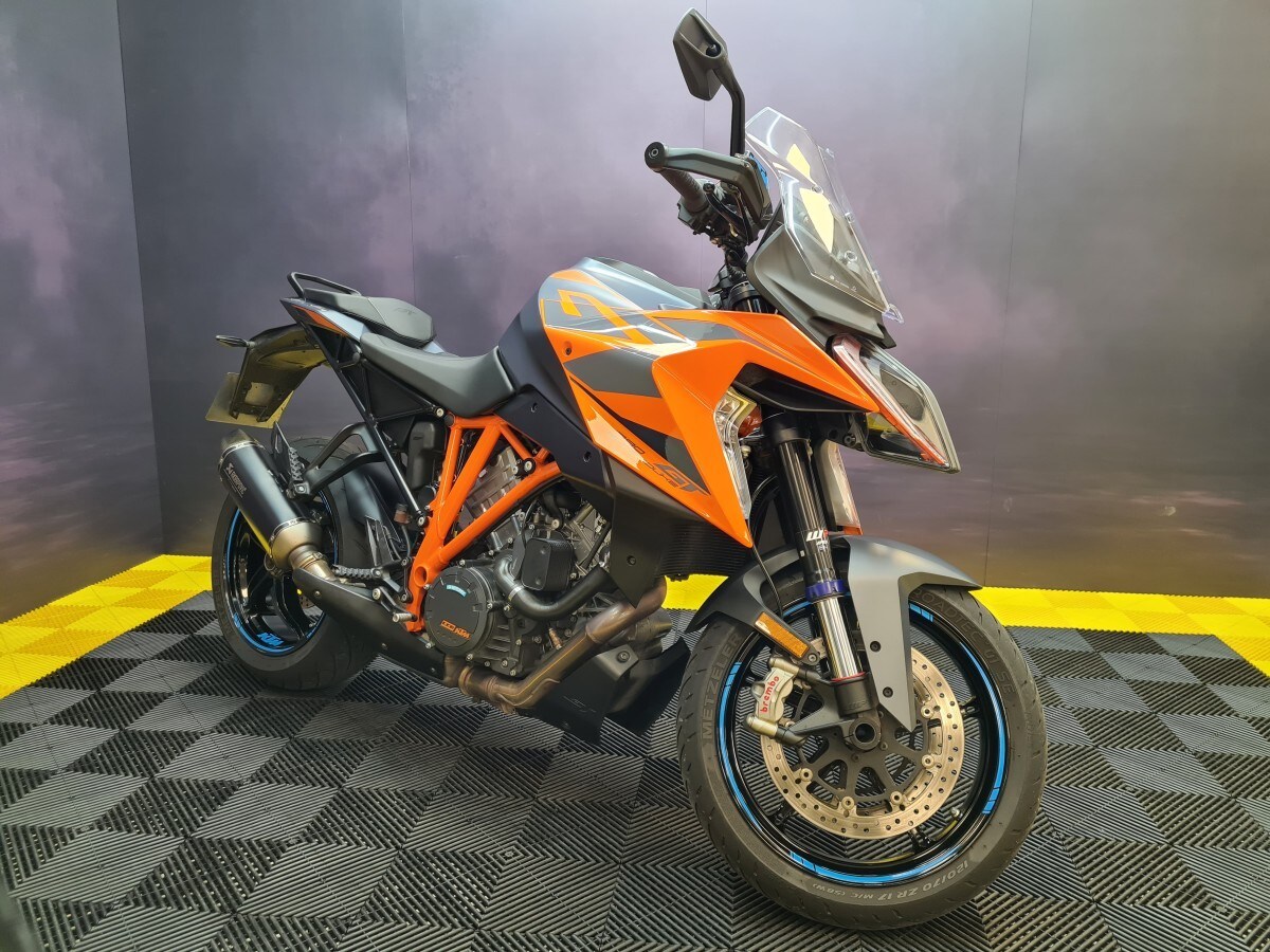 KTM 1290 SUPER DUKE GT