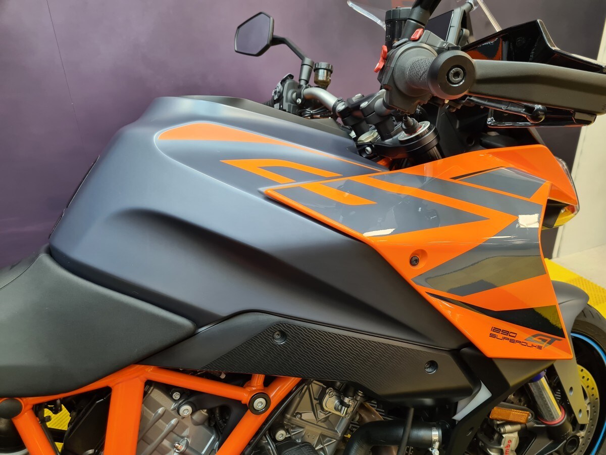 KTM 1290 SUPER DUKE GT