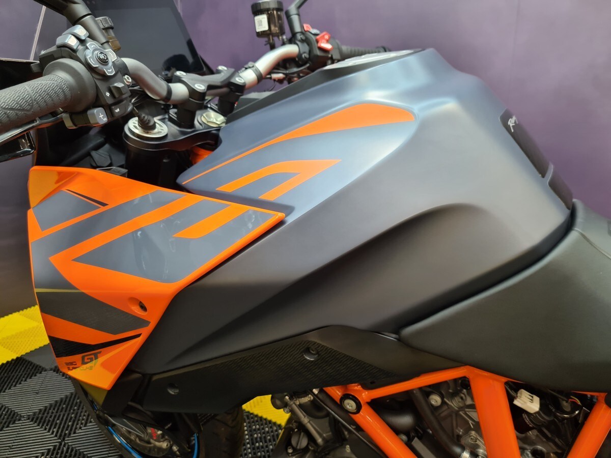 KTM 1290 SUPER DUKE GT