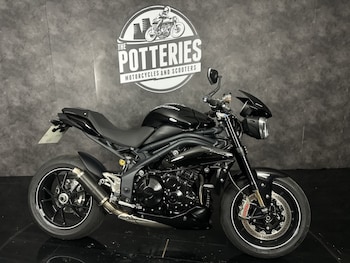 Used Triumph SPEED TRIPLE 94 R 2016 for sale - bike-77866441: Photo