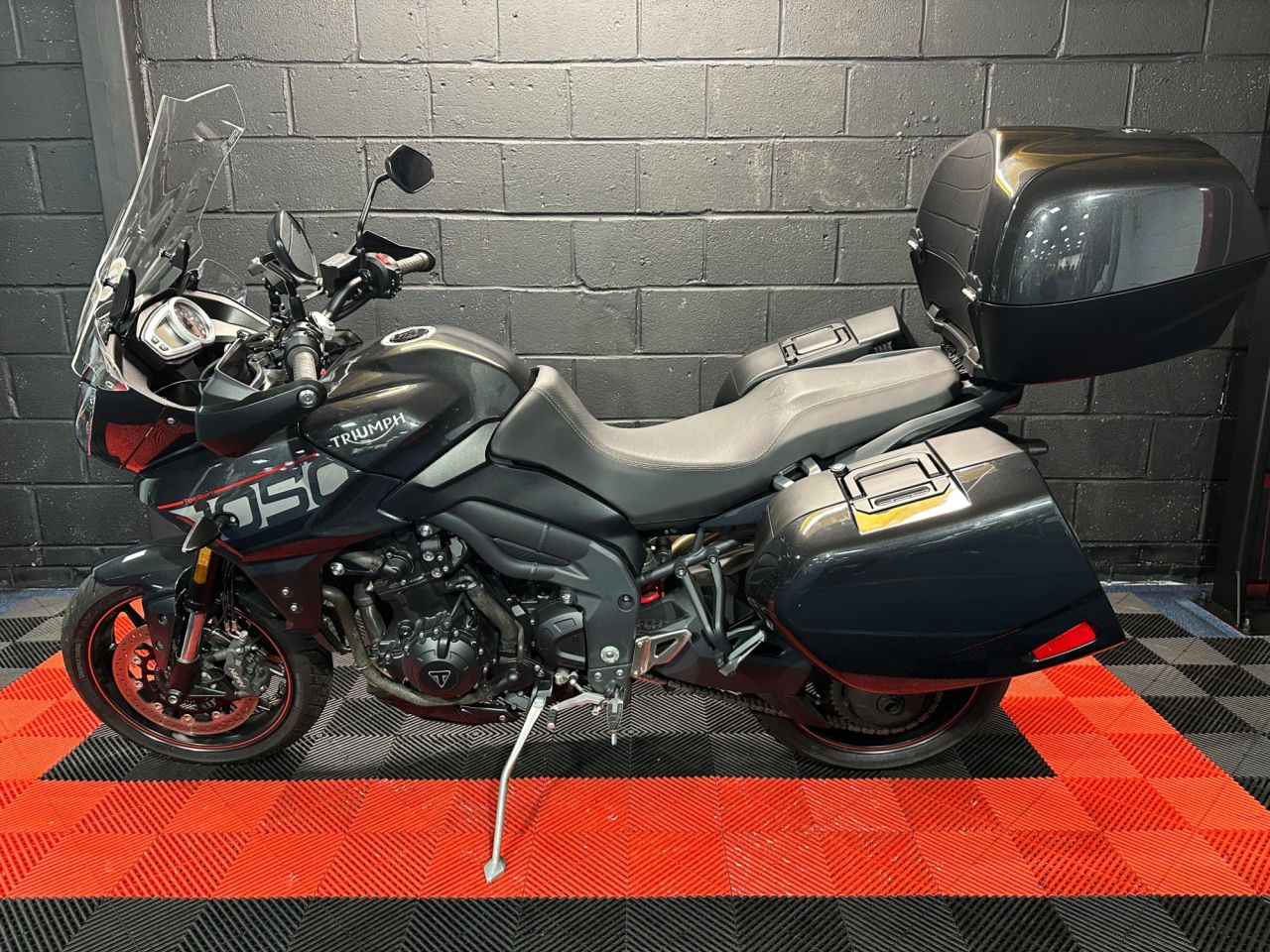 Used Triumph Tiger 1050 for sale - 78435603: Photo 11