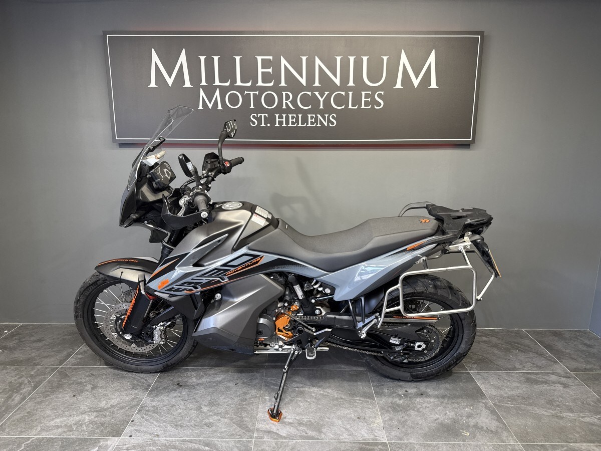 KTM 890 ADVENTURE 22