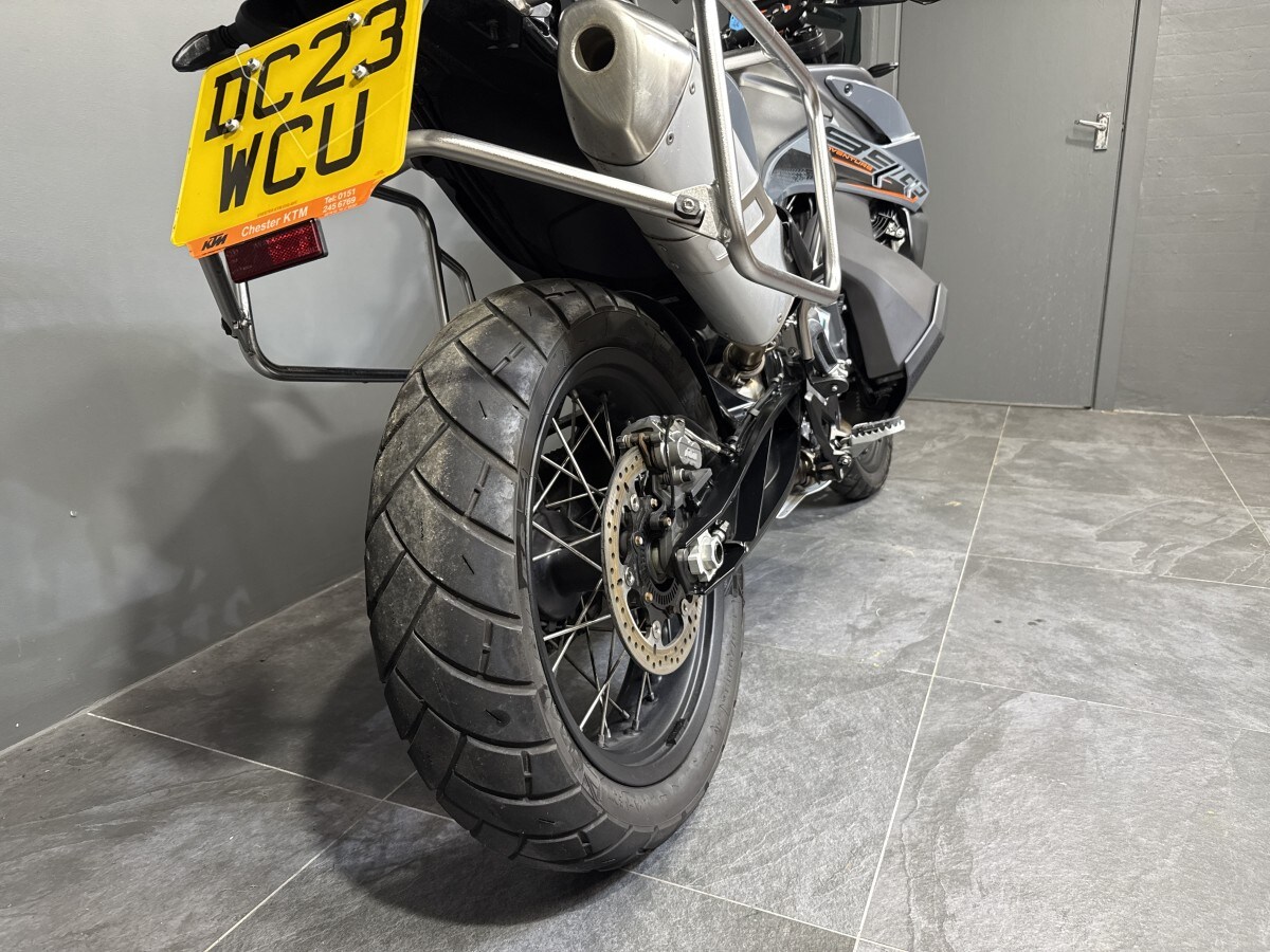 KTM 890 ADVENTURE 22
