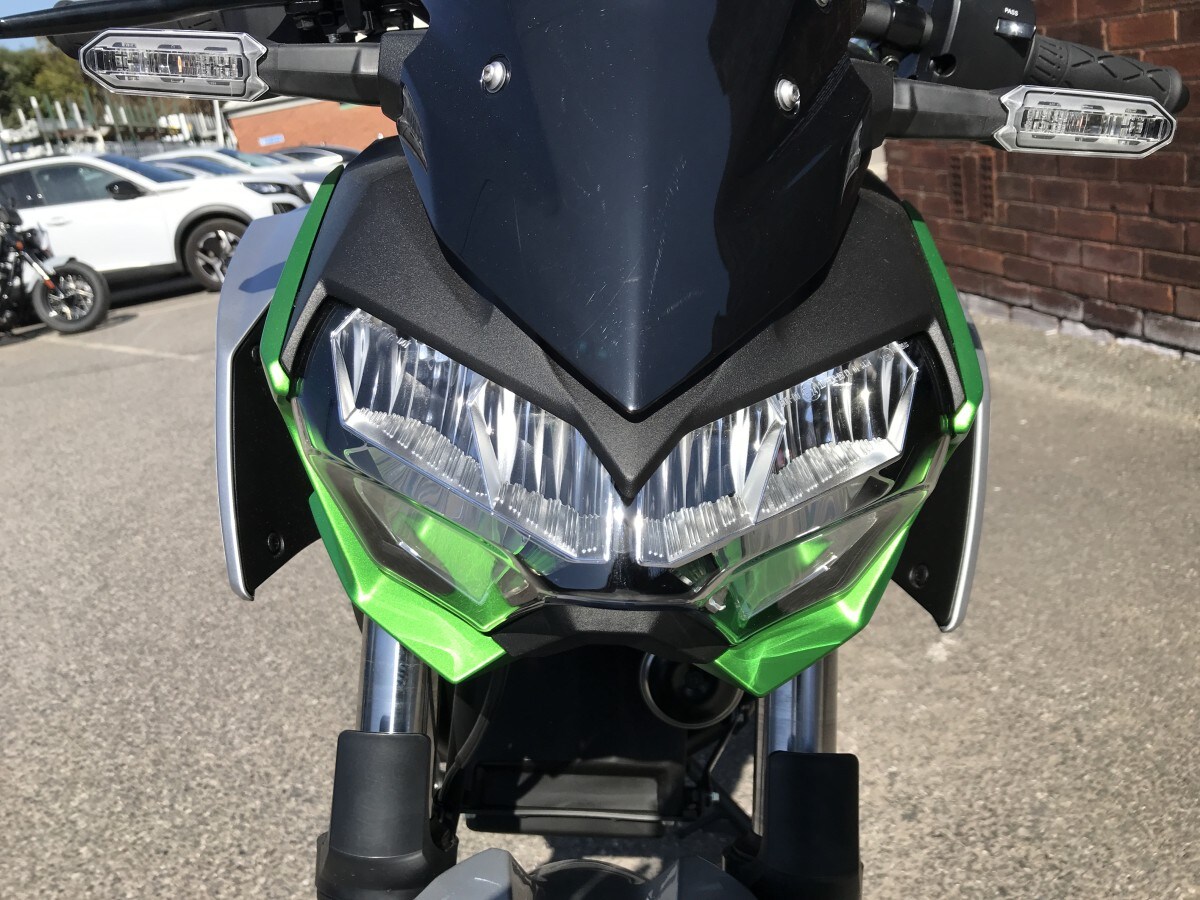 Kawasaki Z e-1 NR011ARFNN