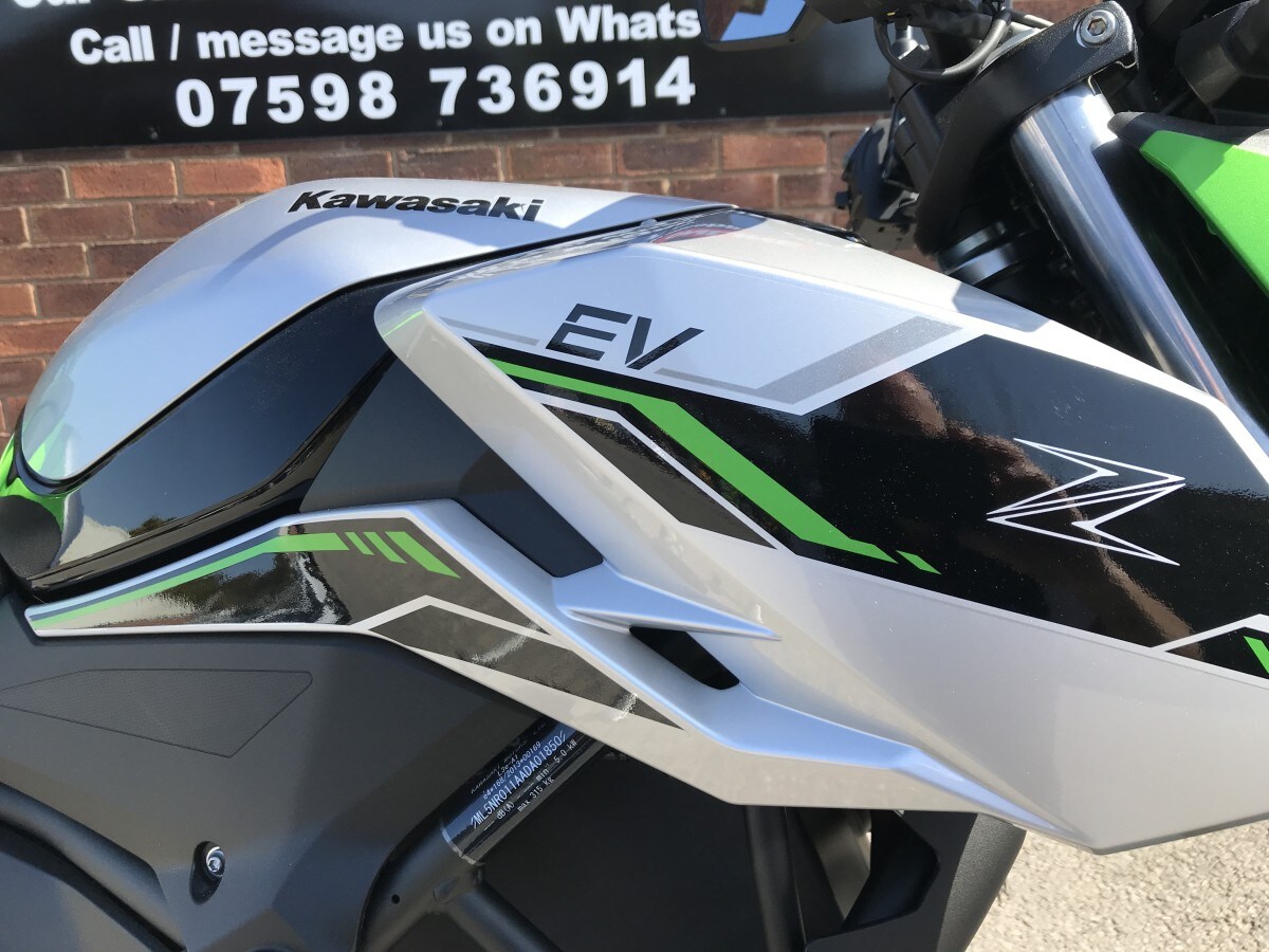 Kawasaki Z e-1 NR011ARFNN