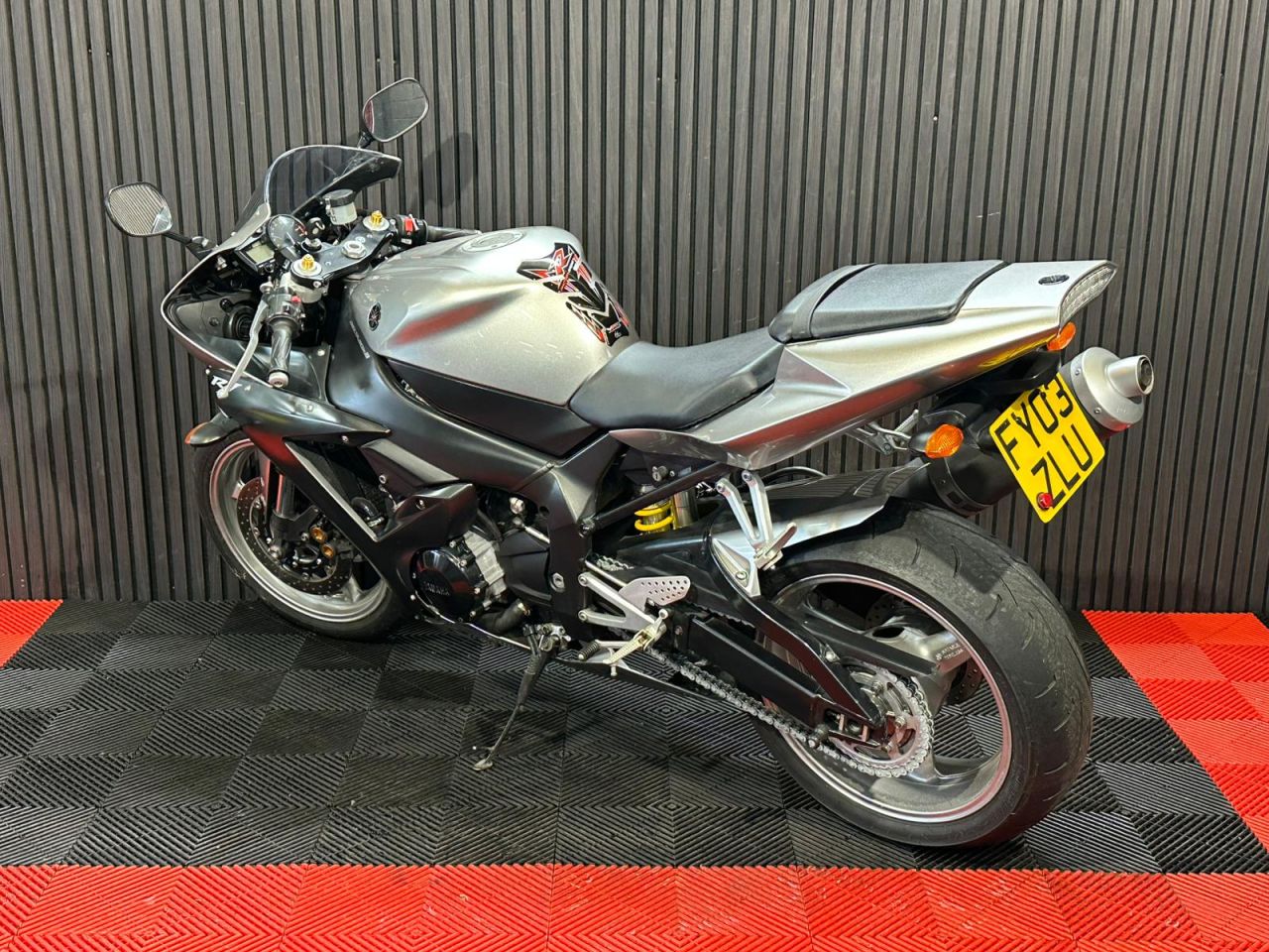 Used Yamaha R1 for sale - 78640145: Photo 11