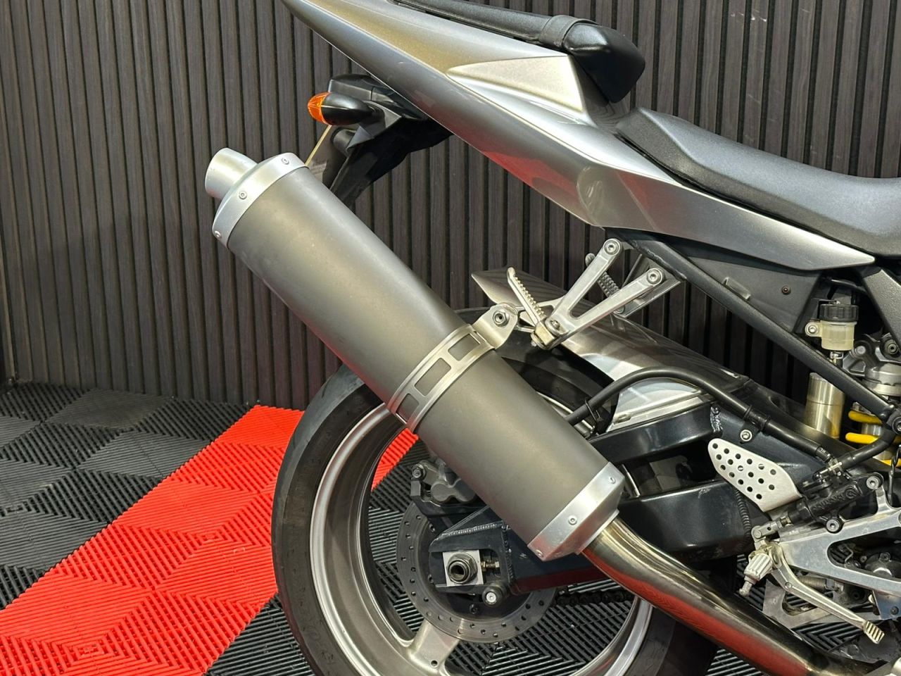 Used Yamaha R1 for sale - 78640145: Photo 13