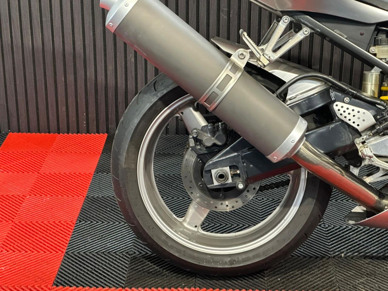 Used Yamaha R1 for sale - 78640145: Photo 14