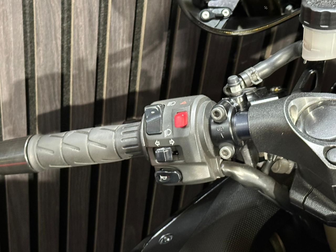 Used Kawasaki ZZR1400 for sale - 78435129: Photo 21