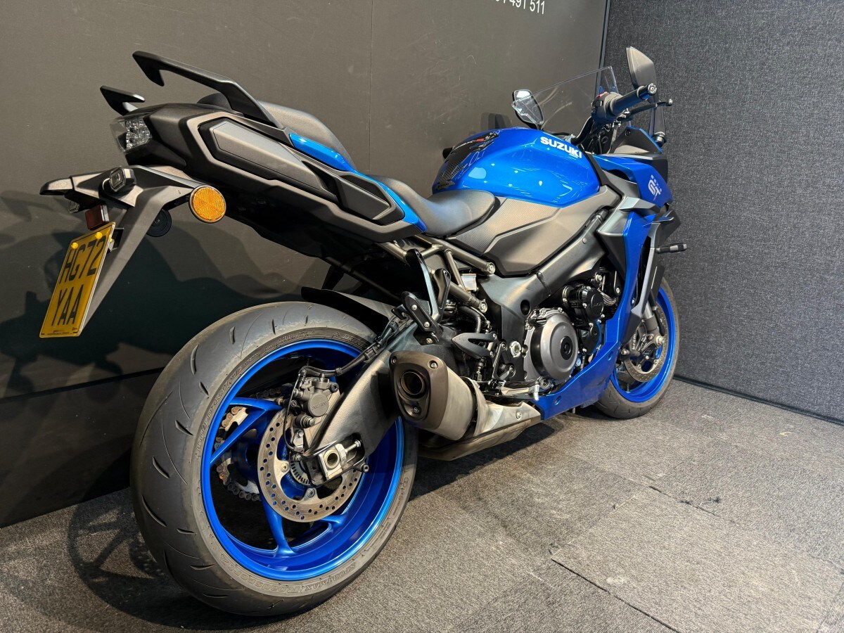 Suzuki GSXS 1000 GT