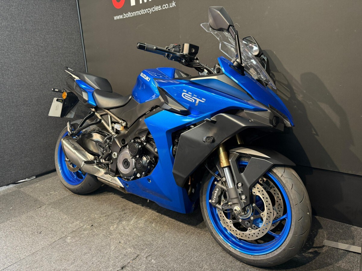 Suzuki GSXS 1000 GT