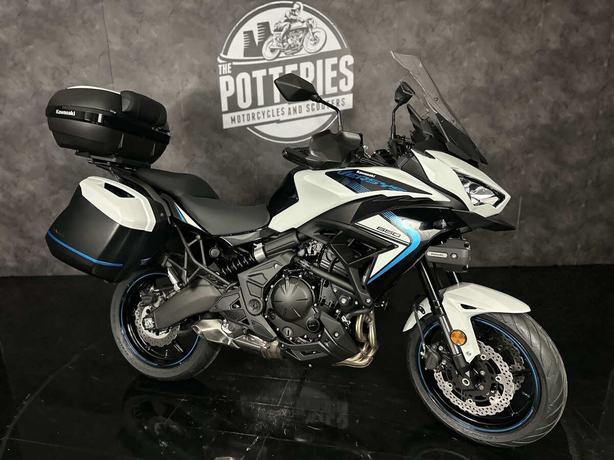 Kawasaki Versys 650 KLE650JRFNN BK2